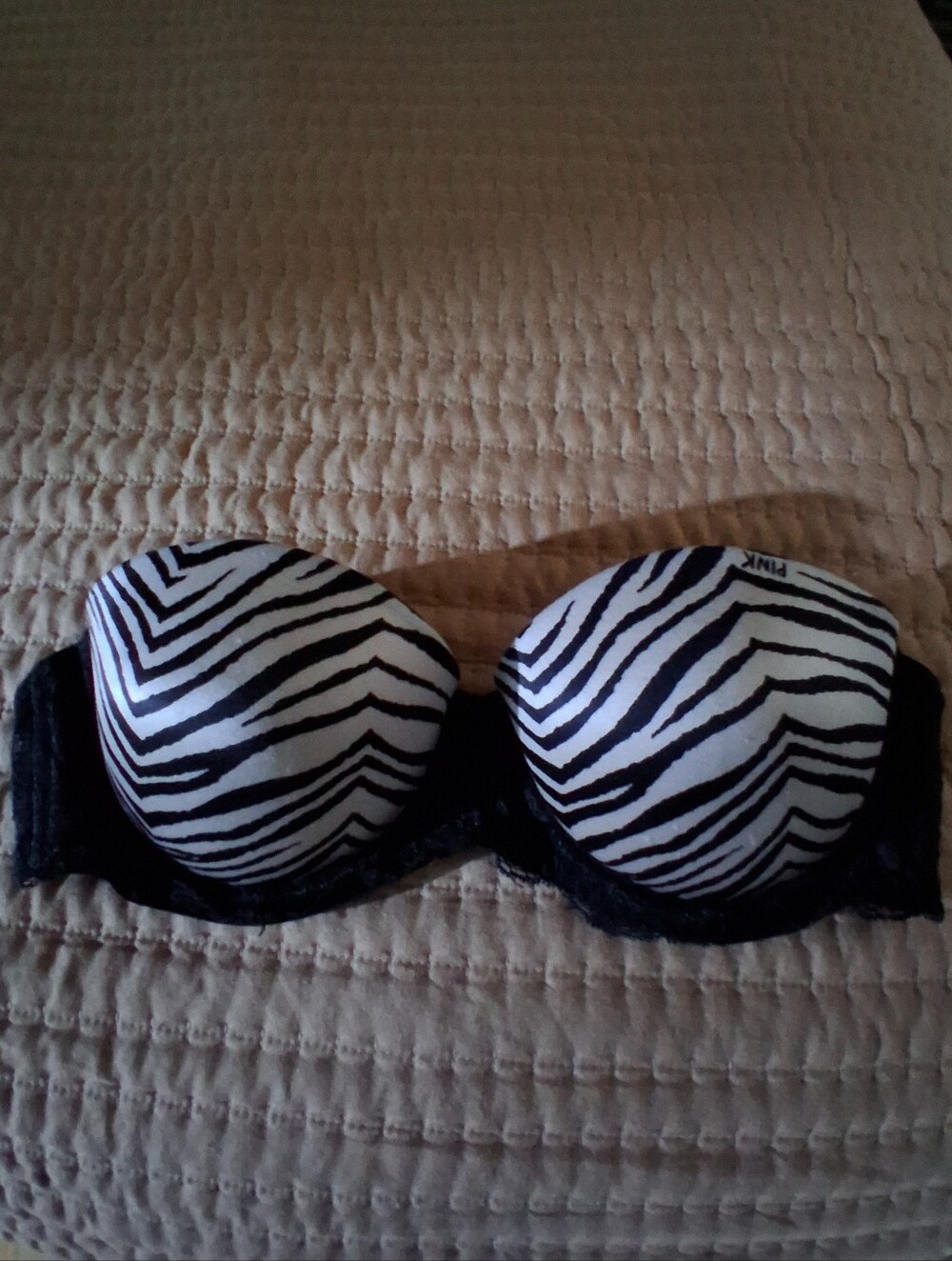 PINK Victoria's Secret Zebra Strapless Push-Up Bra in Black & White 34B Pre-owne